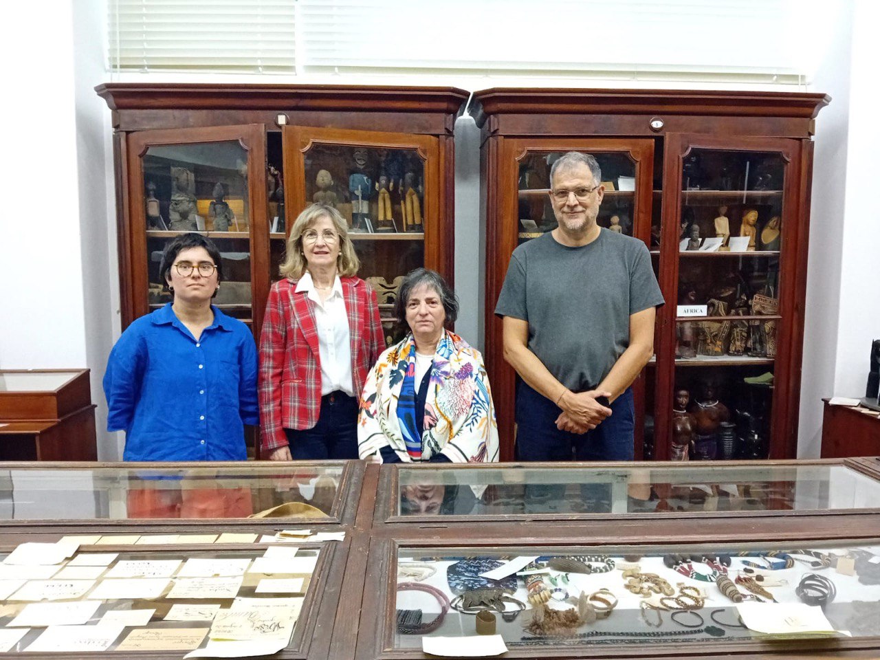 Read more about the article Meeting and visit to the MMSR collections with researcher Alberto Lopés Bargados (University of Barcelona)